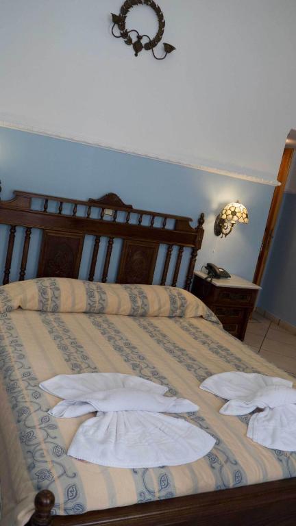 Hotel Monte Kristo Ermoupoli Habitación foto